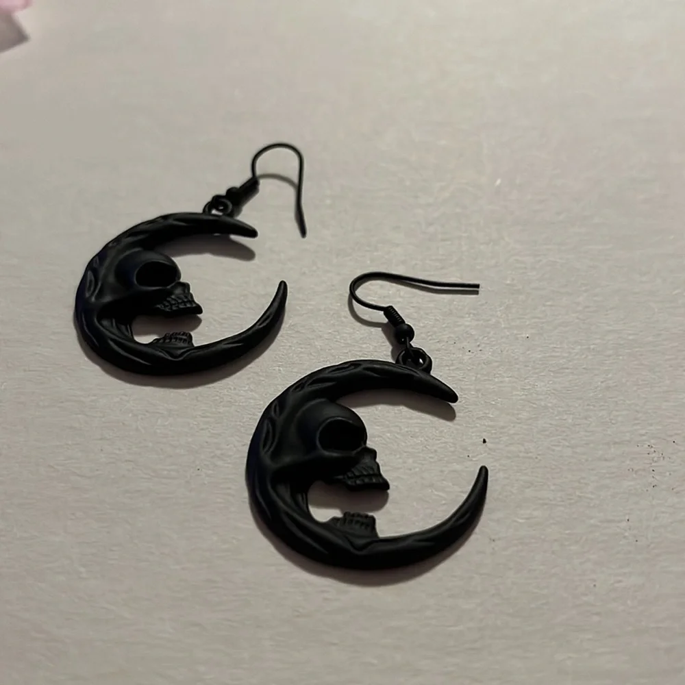 Black Skull Moon Earrings - Picture 2 of 6
